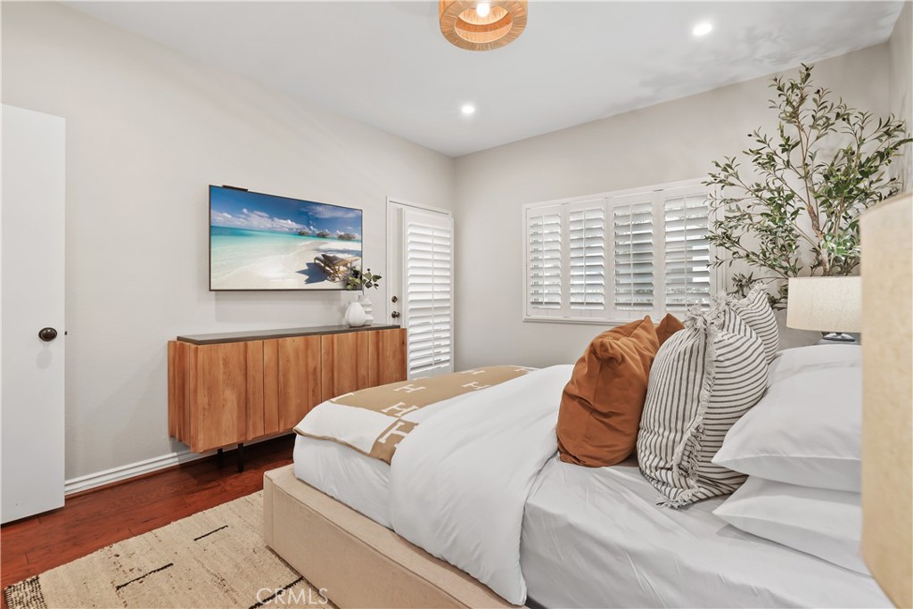 366 Villa Point