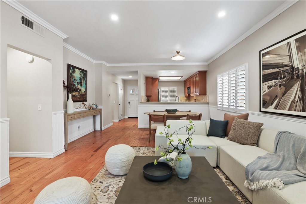 366 Villa Point