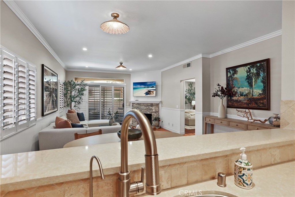 366 Villa Point