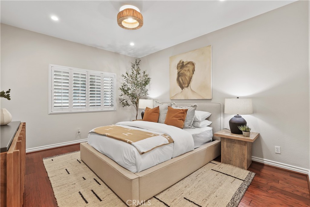 366 Villa Point