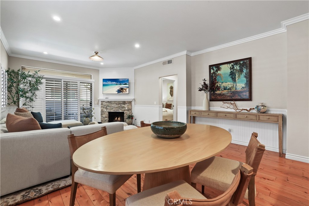 366 Villa Point