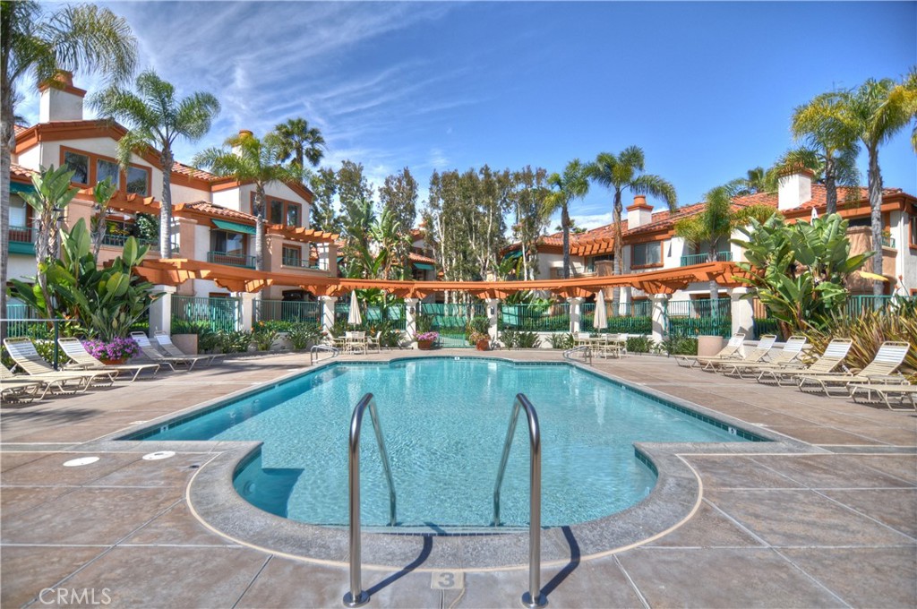 366 Villa Point