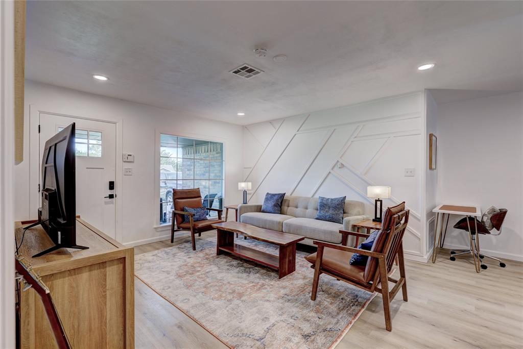 1410 Abbey Drive