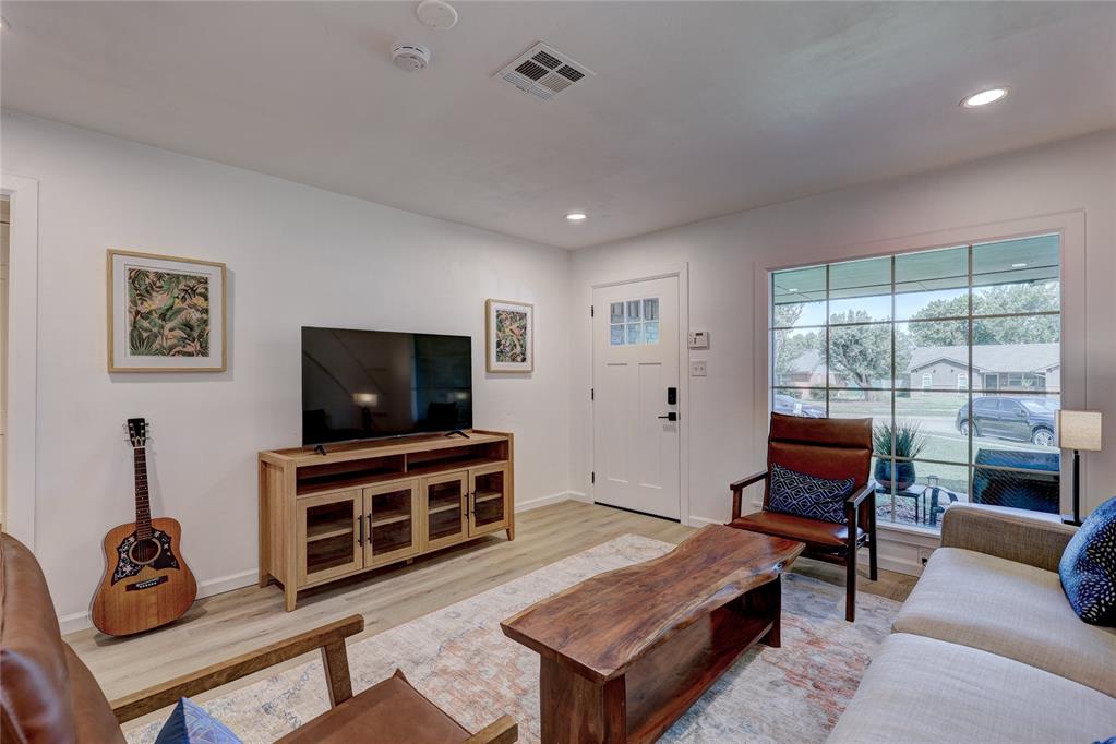1410 Abbey Drive