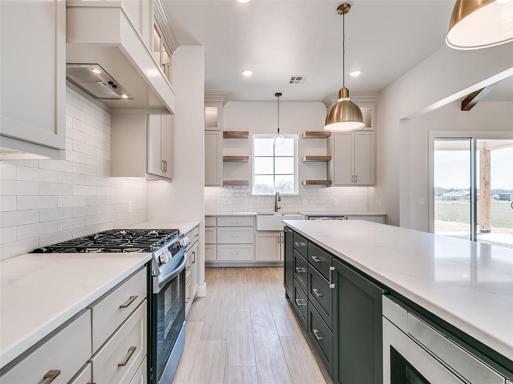 9065 Oakwood Drive