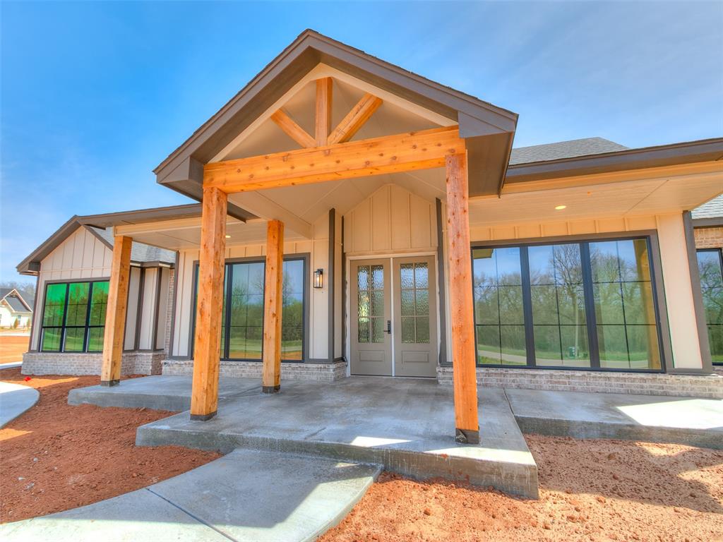 9065 Oakwood Drive
