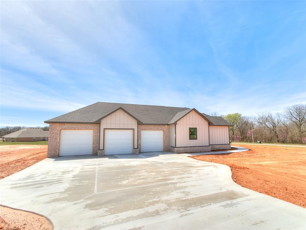 9065 Oakwood Drive