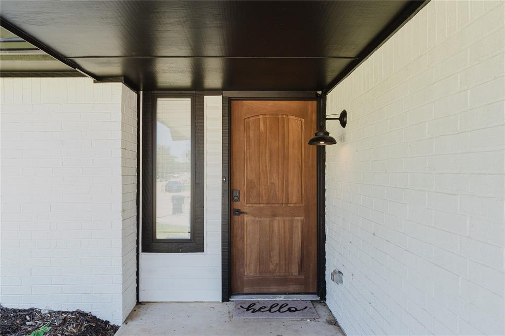 2212 Barton Street Unit: 2214