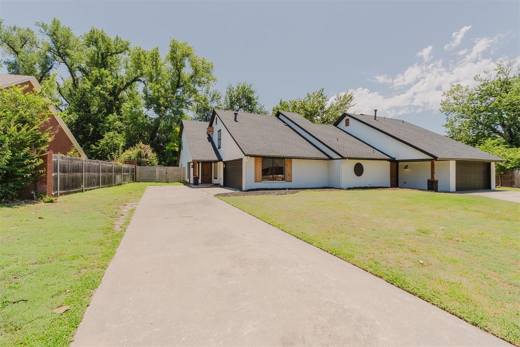 2212 Barton Street Unit: 2214