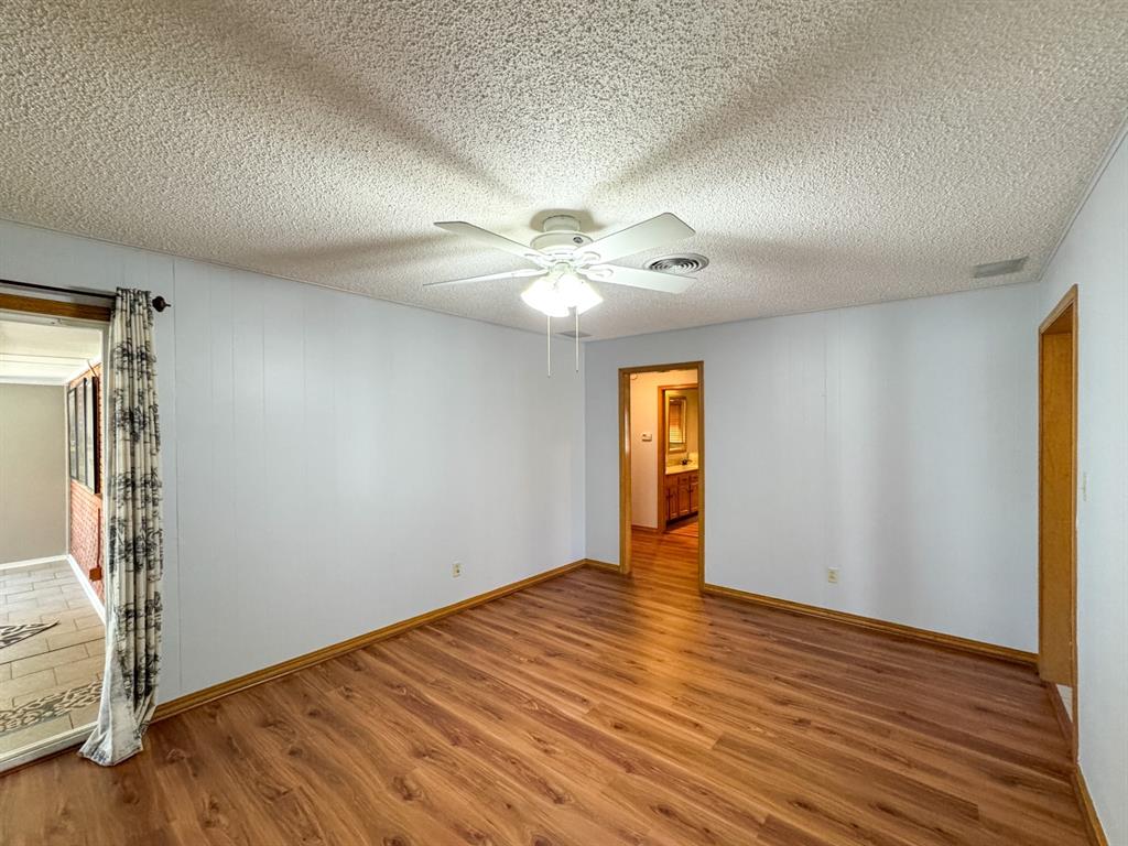 2733 Meadowbrook Drive