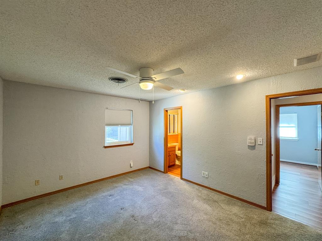 2733 Meadowbrook Drive