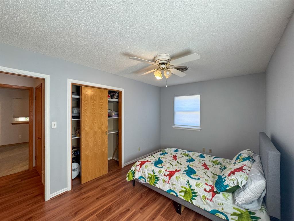 2733 Meadowbrook Drive