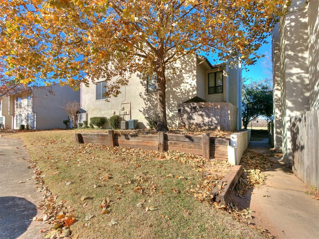 815 SE Cardinal Creek Boulevard