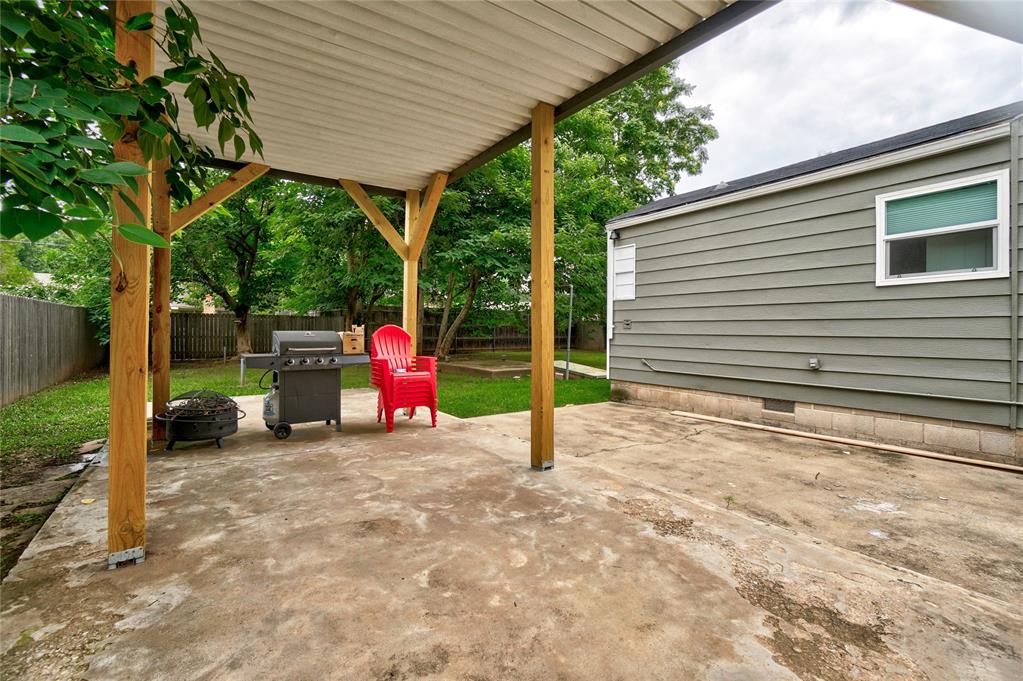 921 W Eufaula Street