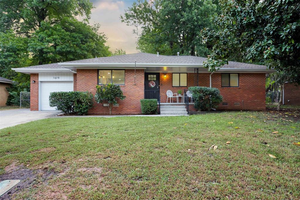 1619 Franklin Drive