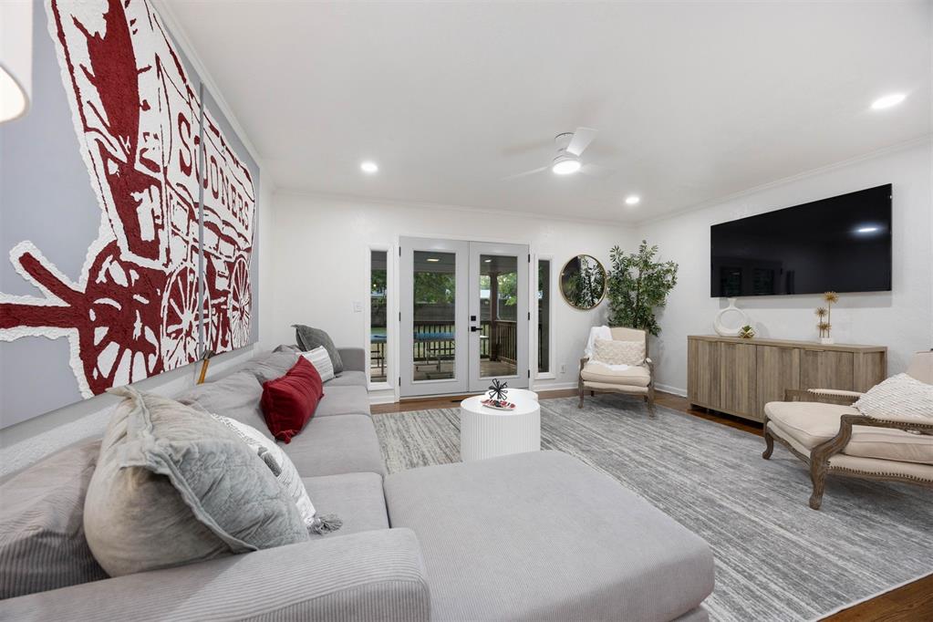 1619 Franklin Drive