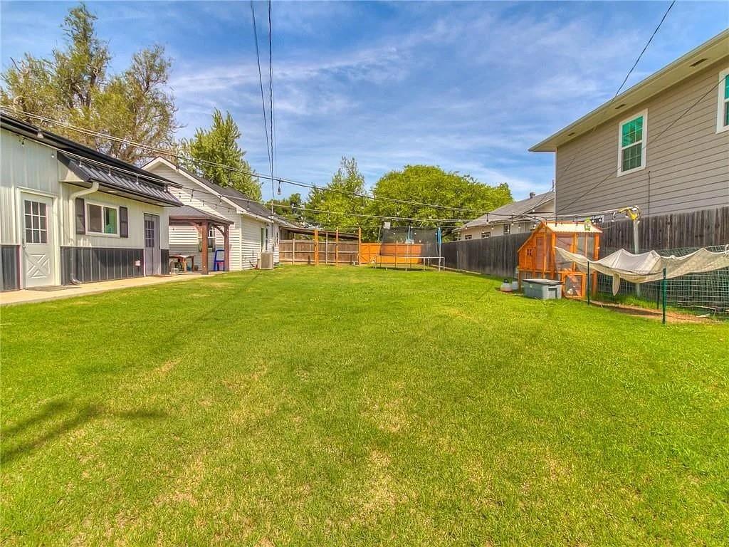426 E Symmes Street