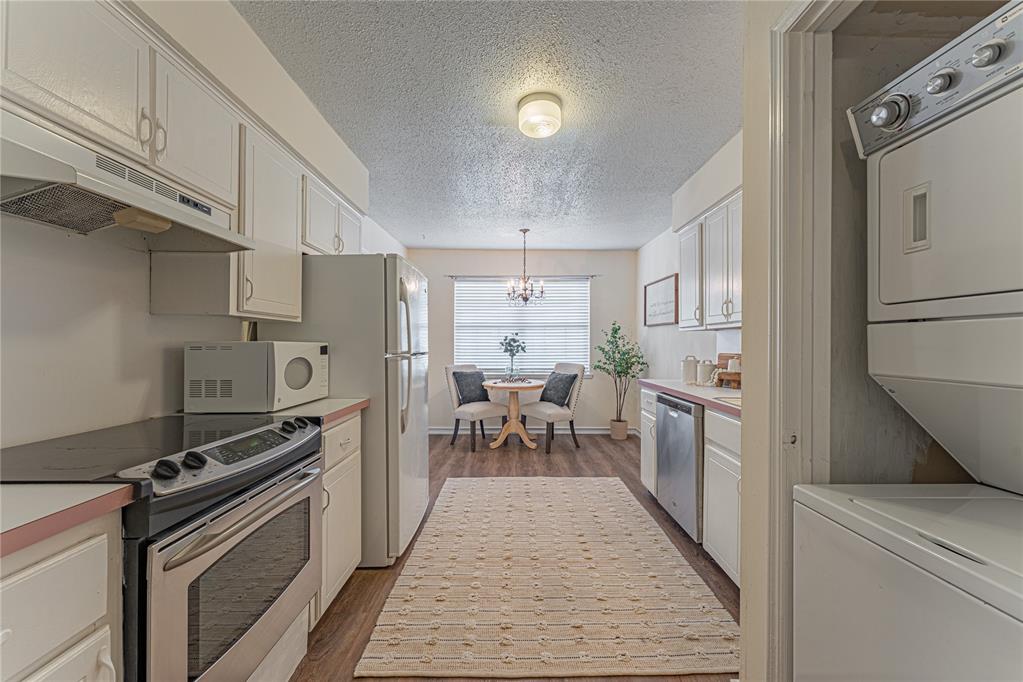 1717 E Lindsey Street Unit: 3