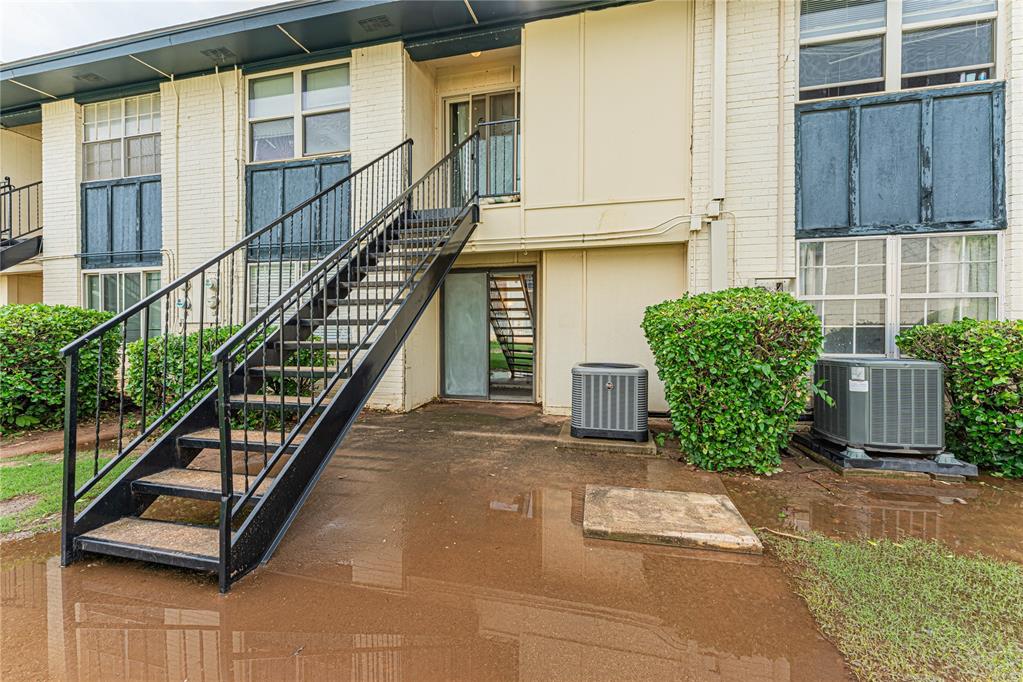 1717 E Lindsey Street Unit: 3