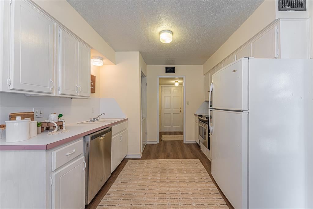 1717 E Lindsey Street Unit: 3
