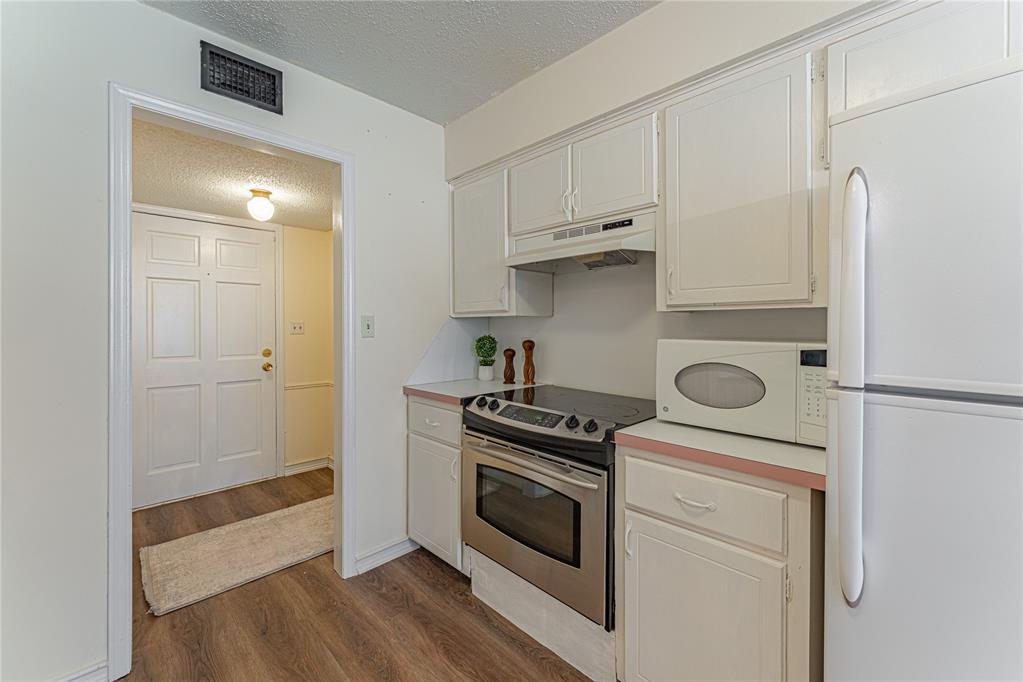 1717 E Lindsey Street Unit: 3