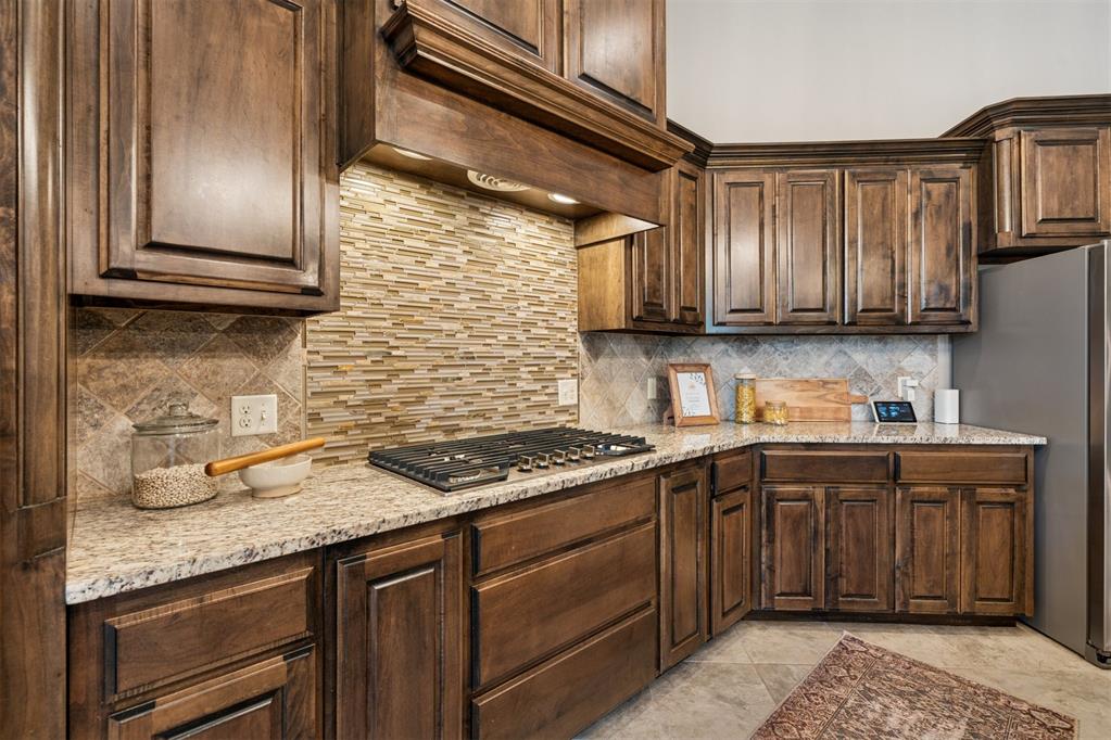 14612 Doulton Circle