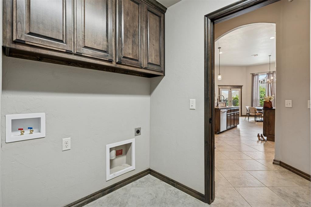 14612 Doulton Circle