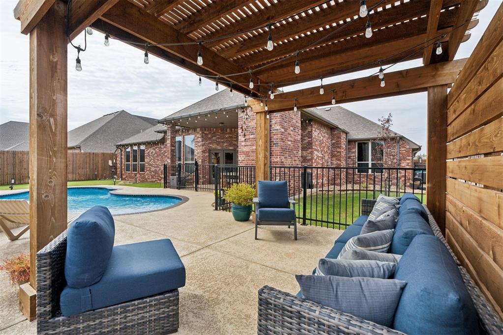 14612 Doulton Circle