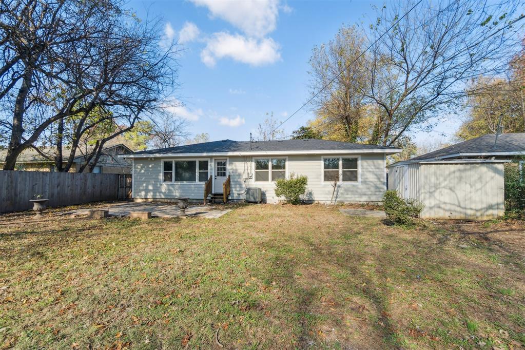 1222 Windsor Way
