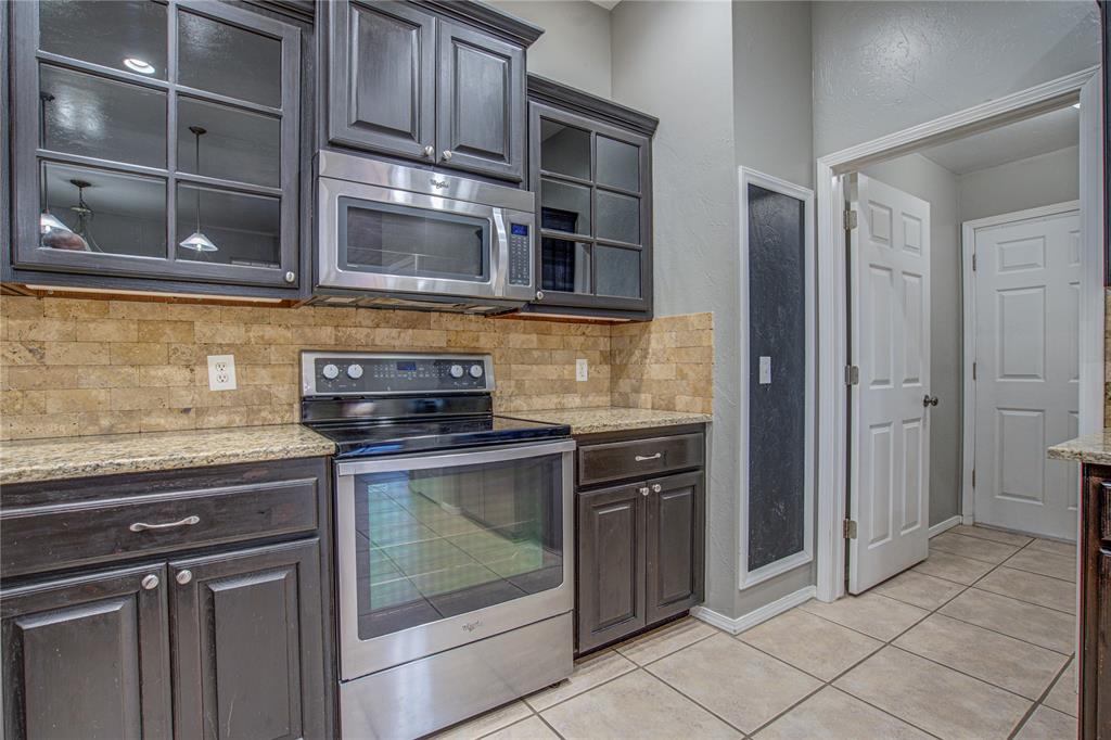 2800 Clearwater Circle
