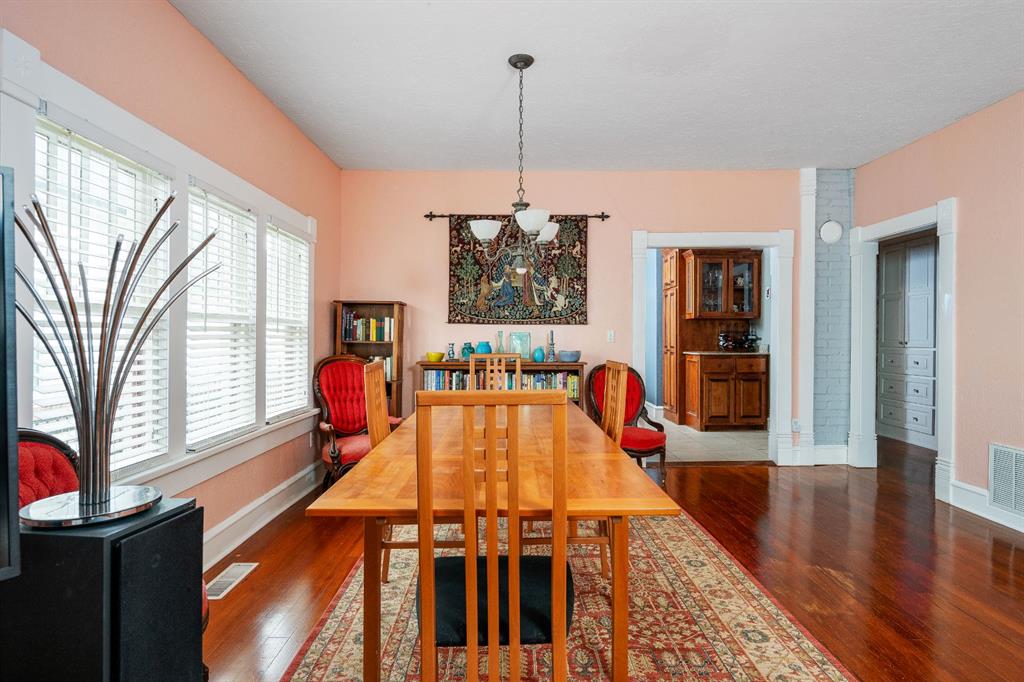 1005 Classen Boulevard