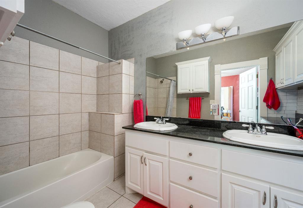 1005 Classen Boulevard