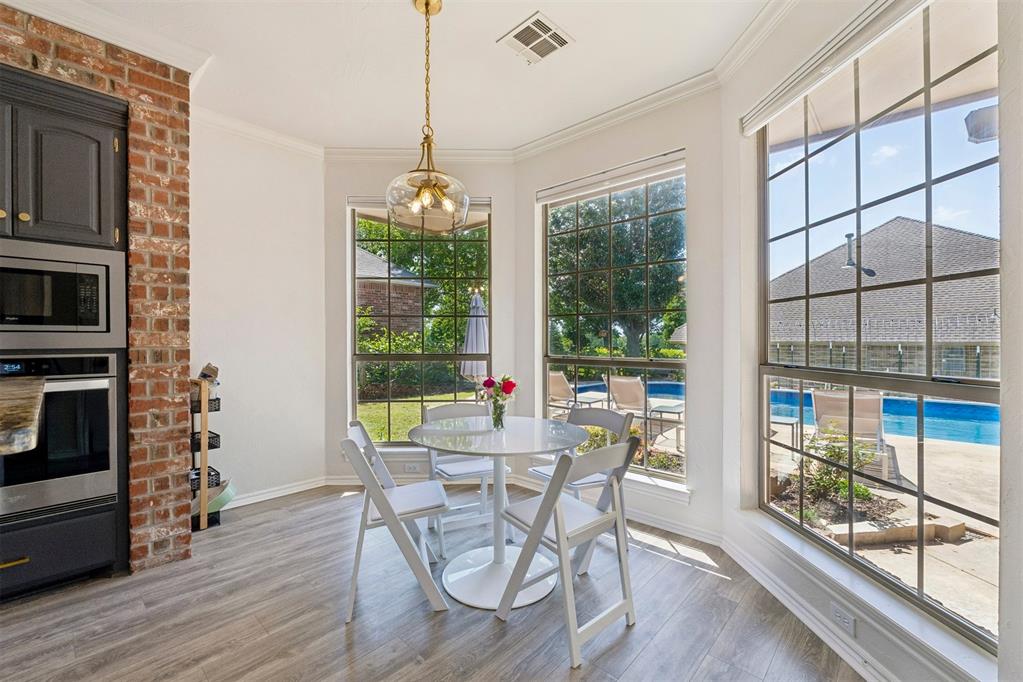 3909 Low Meadow