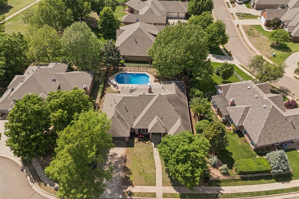 3909 Low Meadow