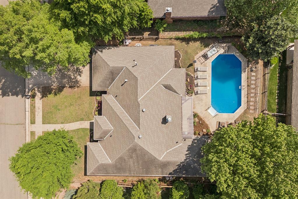 3909 Low Meadow