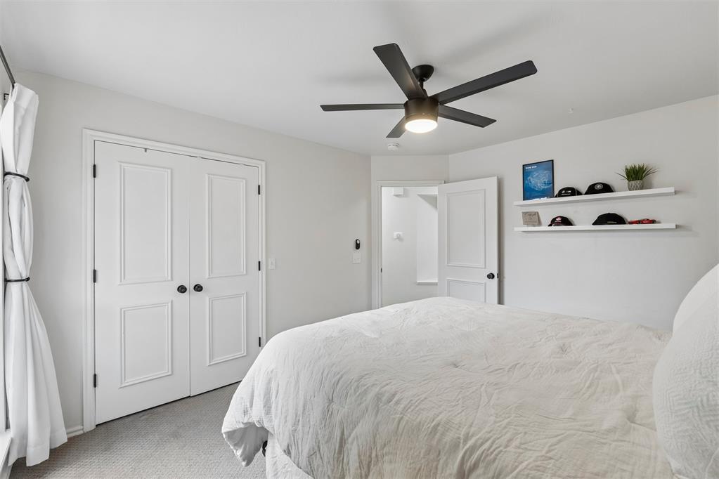 3909 Low Meadow