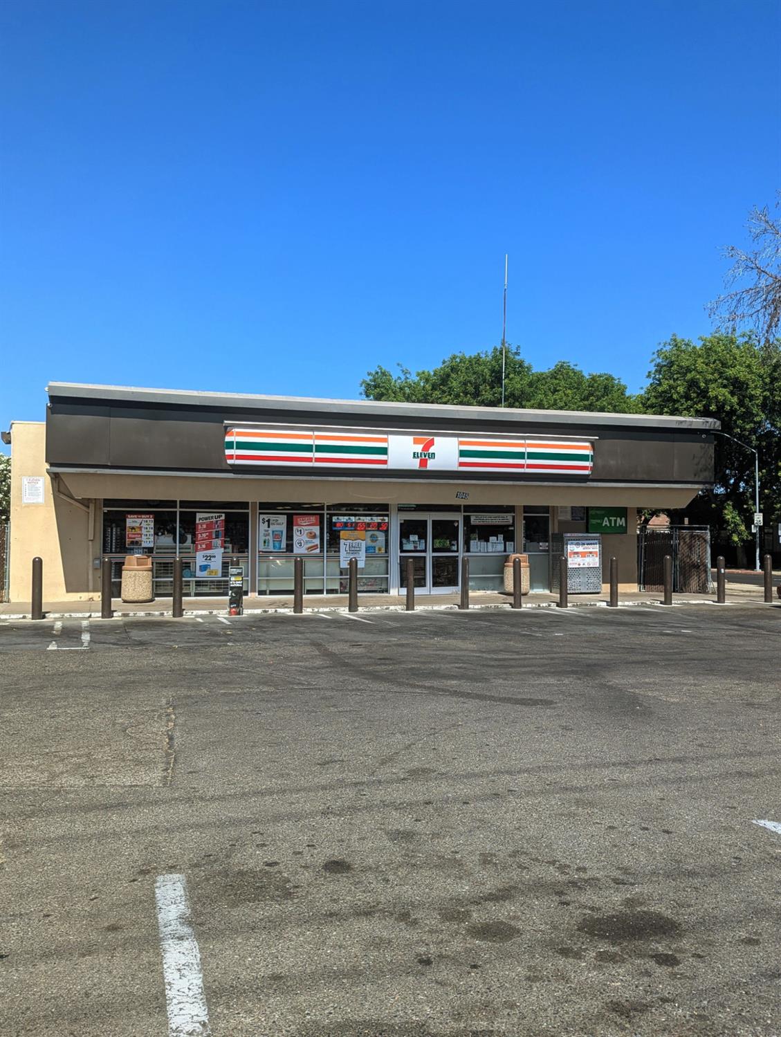 1045 Oakdale Road