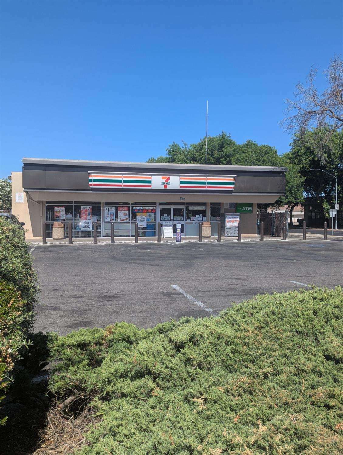 1045 Oakdale Road
