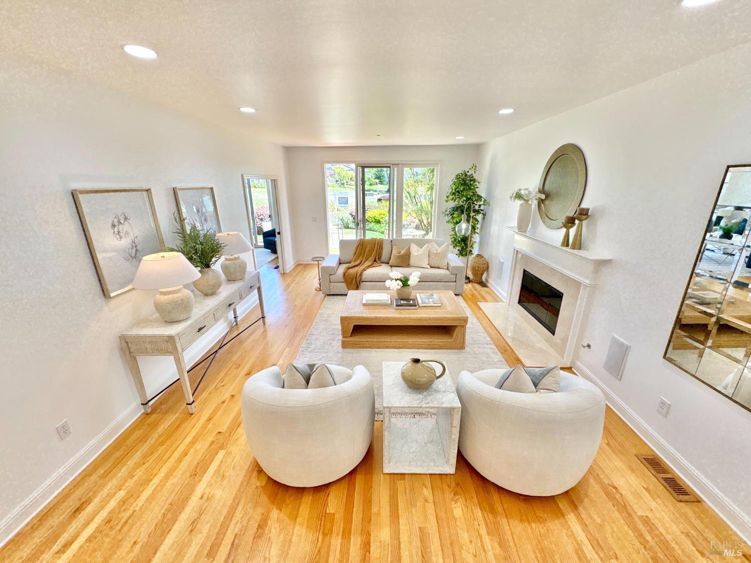47 Elizabeth Cir