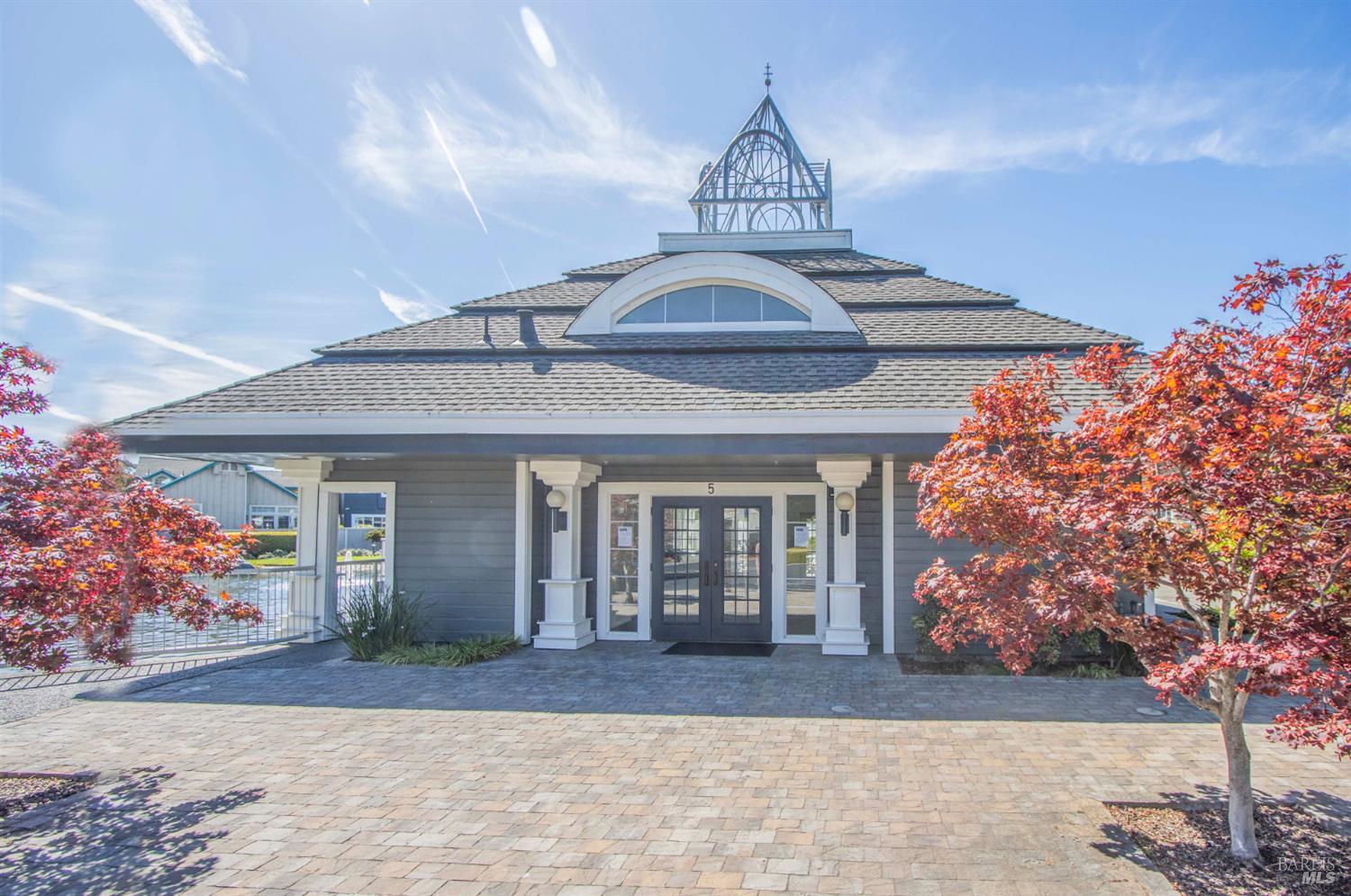 47 Elizabeth Cir