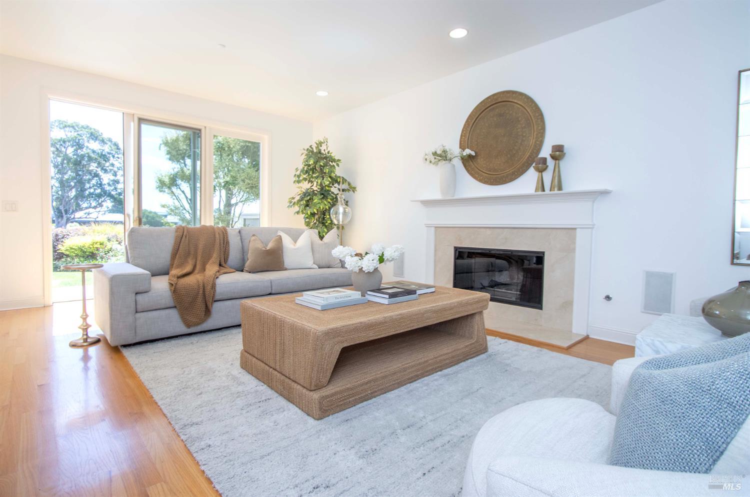 47 Elizabeth Cir
