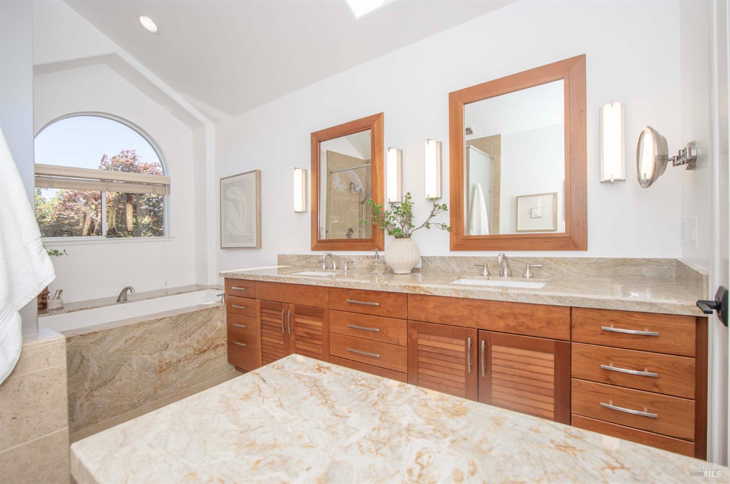 47 Elizabeth Cir