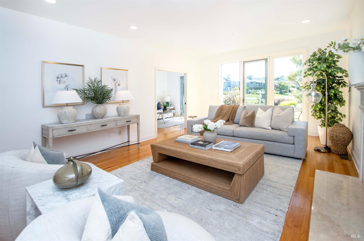 47 Elizabeth Cir