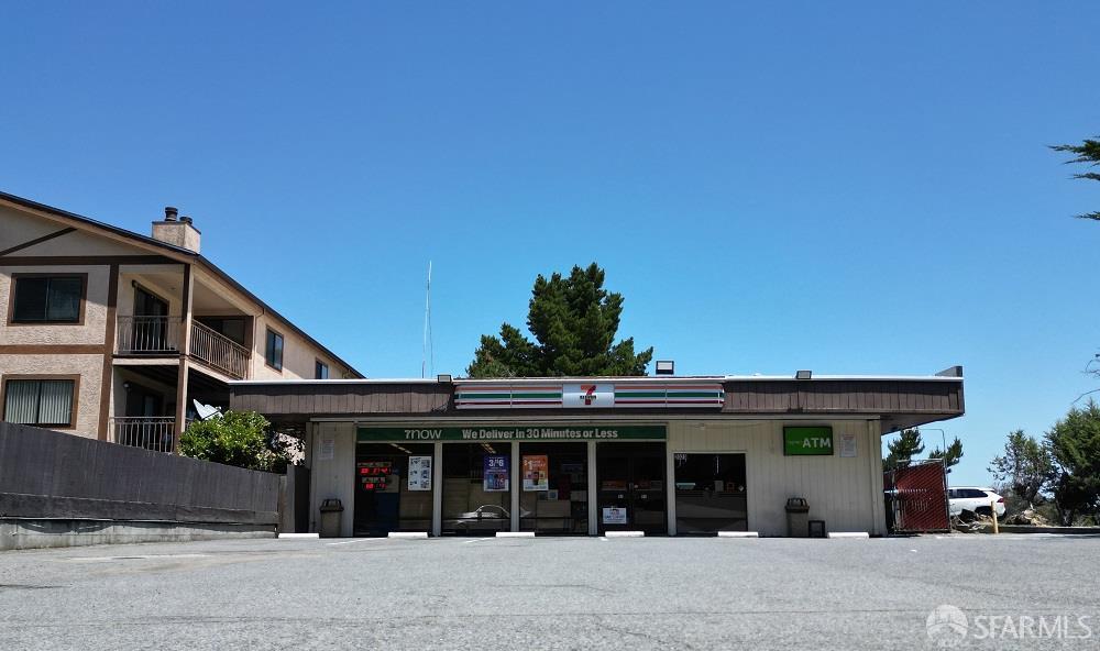 2020 Rollingwood Drive