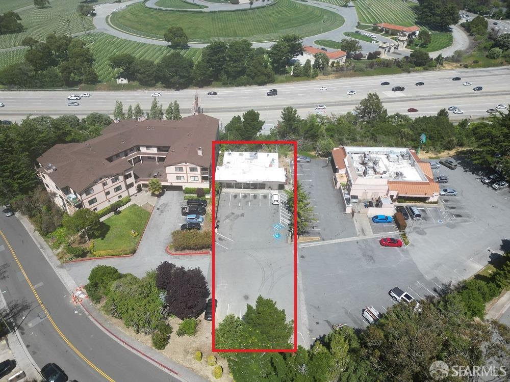 2020 Rollingwood Drive