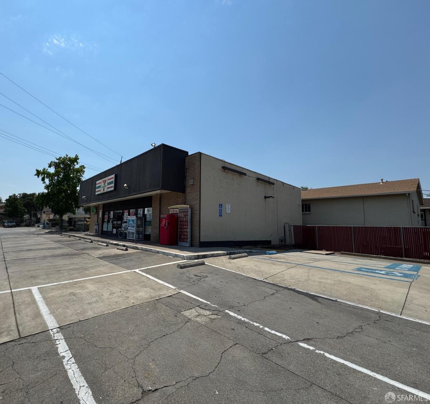 1860 Eureka Way