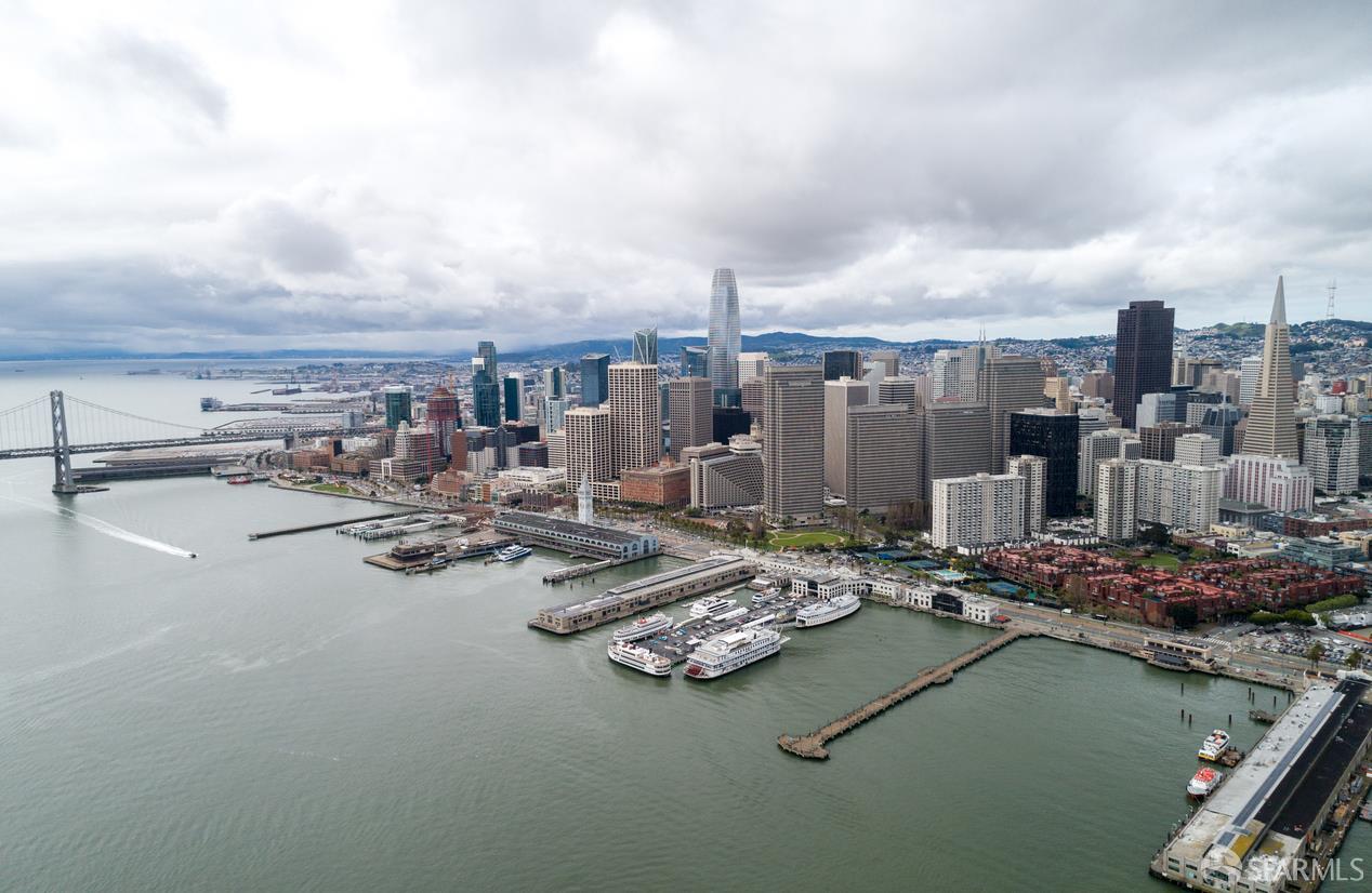 305 The Embarcadero # 9