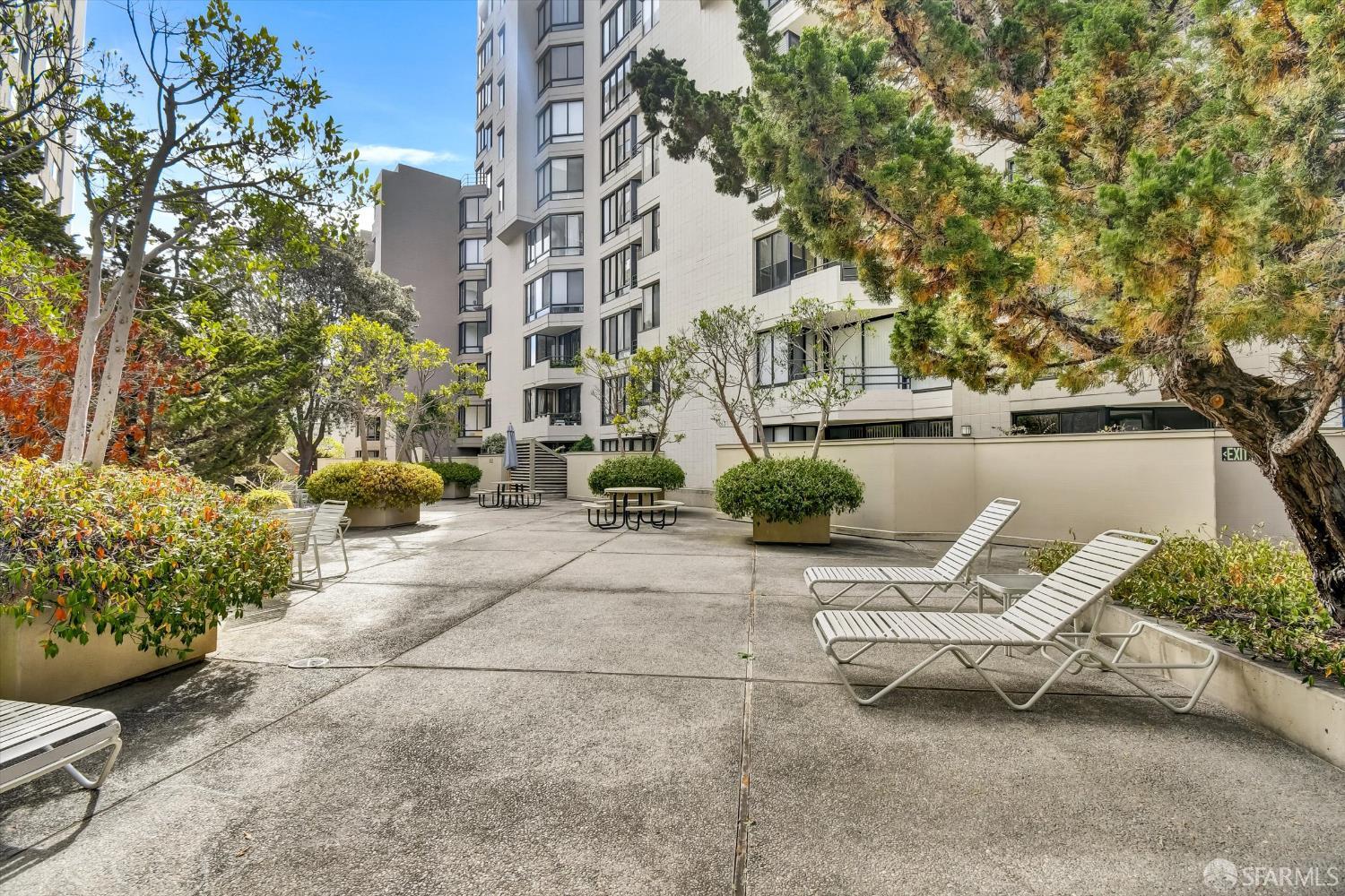 900 Bush Street # 403