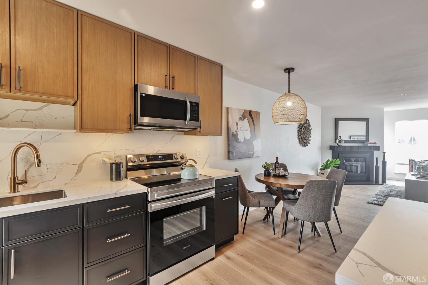 579 6th Avenue # 202