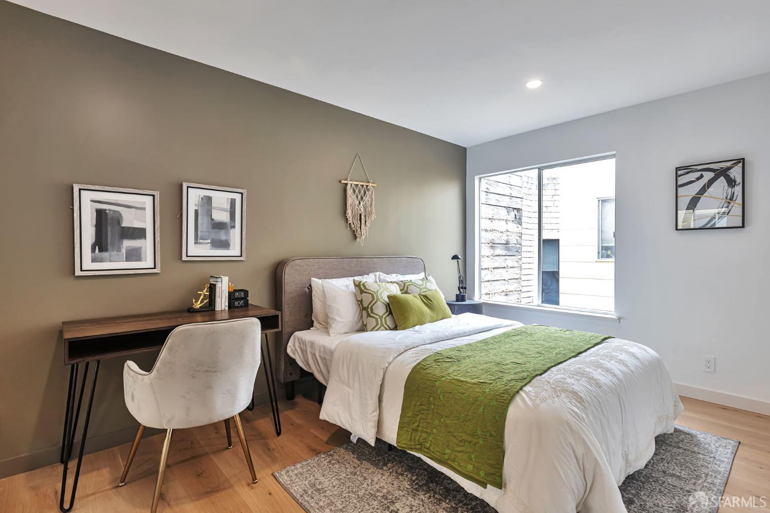 579 6th Avenue # 202